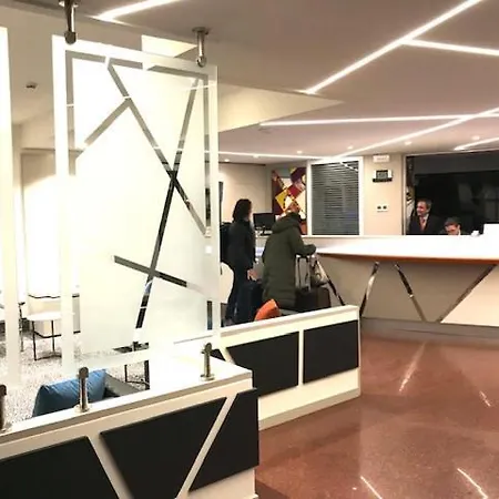 Cardano Malpensa Отель